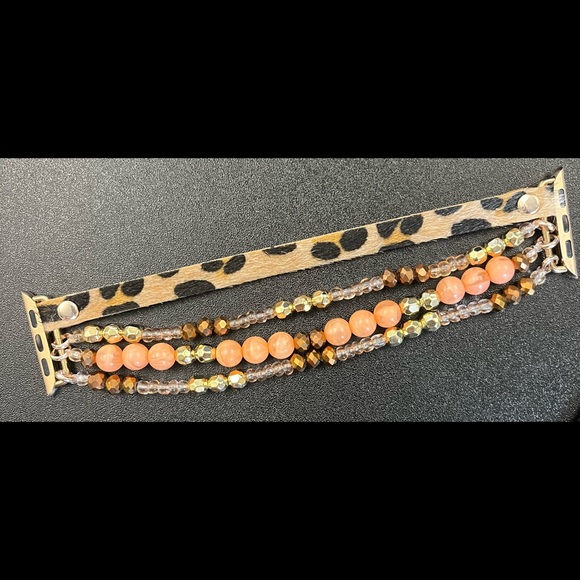 Cheetah furry printed Apple Watch Band Compatible with Apple Watch 40mm - Picture 2 of 4